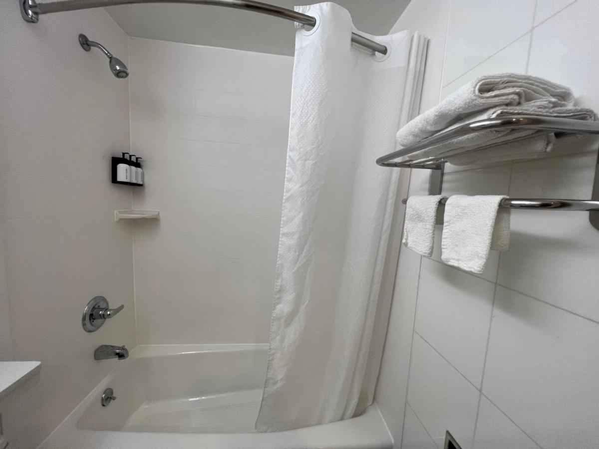 Atlantic Motor Inn นิวยอร์ก ภายนอก รูปภาพ